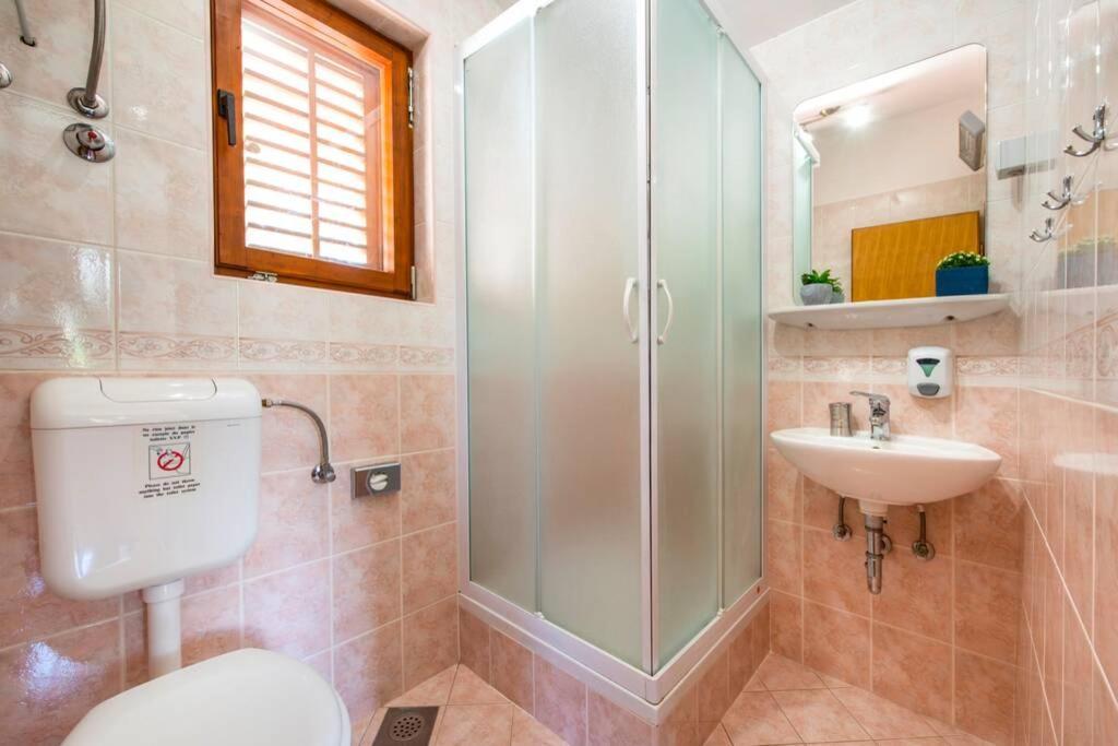 Vila Vergatum-Privacy,Gym,Billiards,Table Tennis Donji Brgat Exterior foto