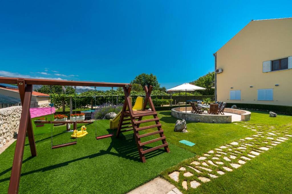 Vila Vergatum-Privacy,Gym,Billiards,Table Tennis Donji Brgat Exterior foto
